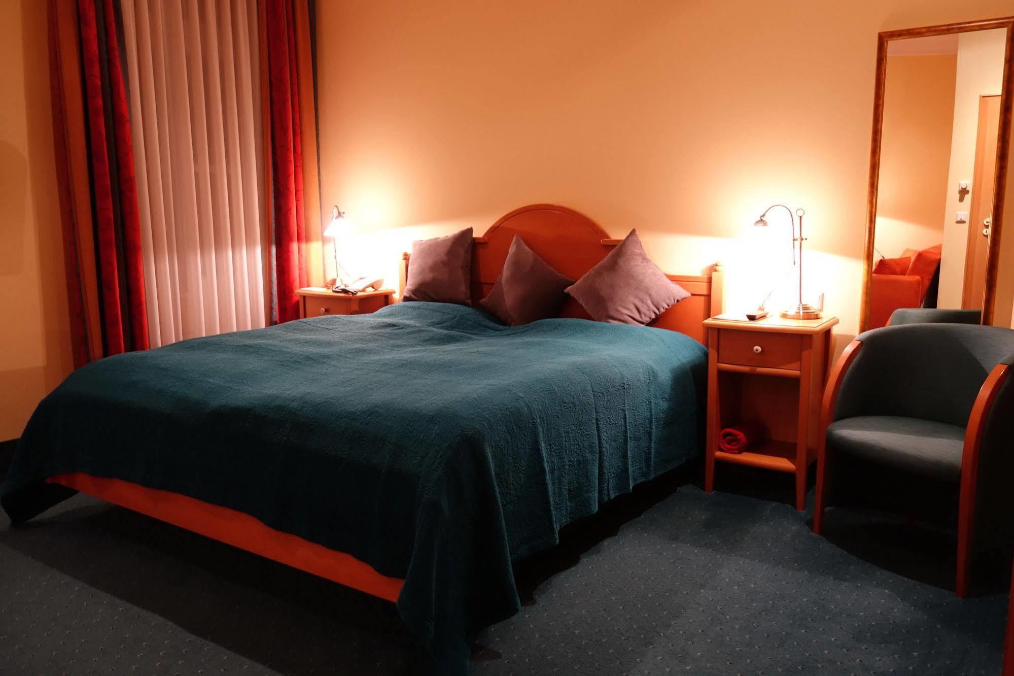 Romantik Hotel Villa Sayn Бендорф Экстерьер фото